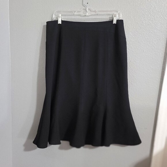 Peter NyGard Women's Midi Skirt Size 10 Black Lined - Picture 2 of 12